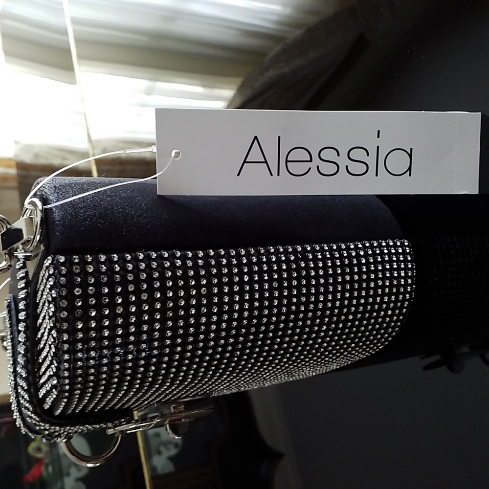 Alessia Rhinestone Bucket Bag Purse. NEW. Black w/ rhinestones, silver hardware. - Picture 5 of 16